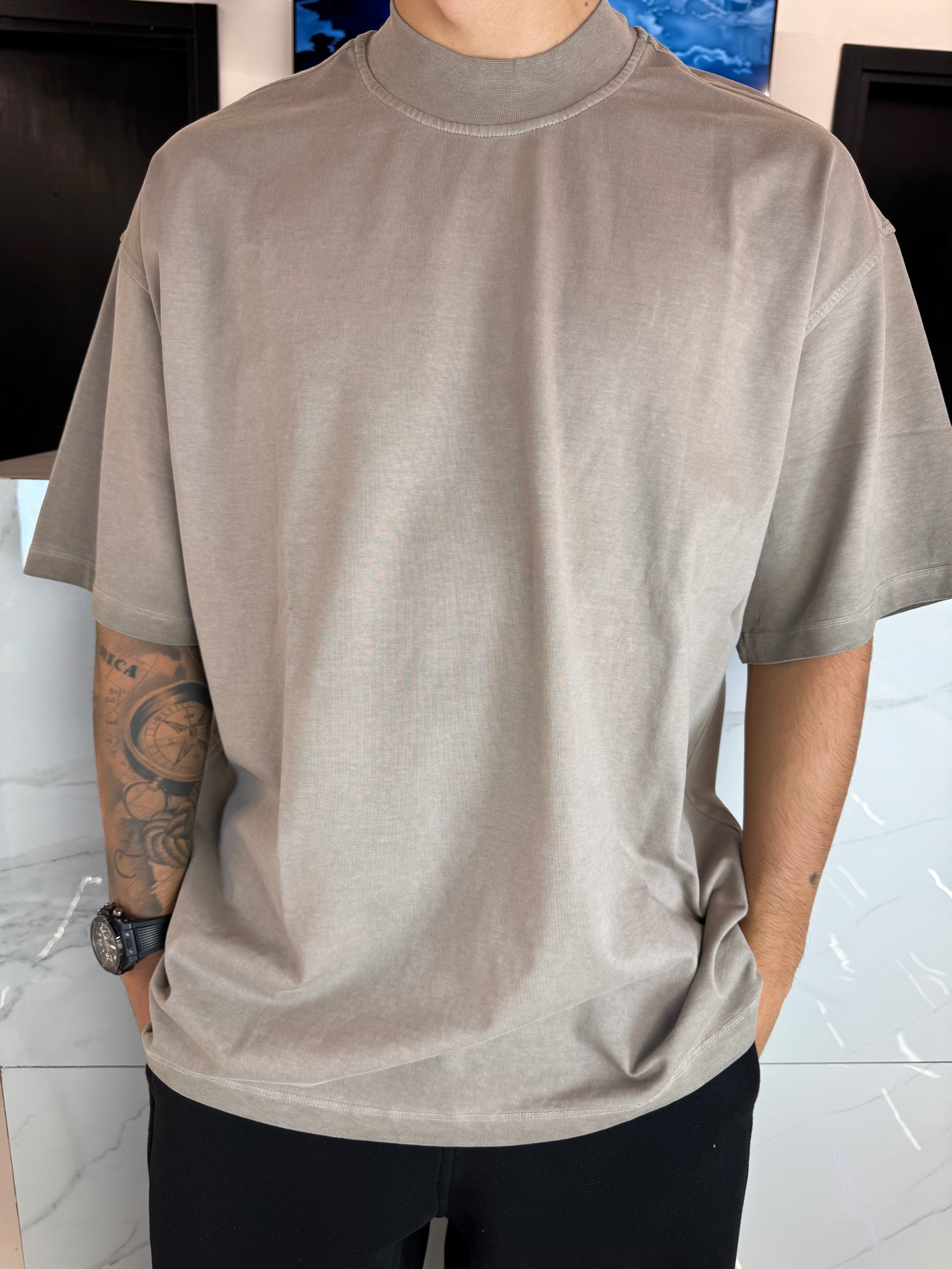 t shirt duca homme modello oversize uomo lavaggio acid