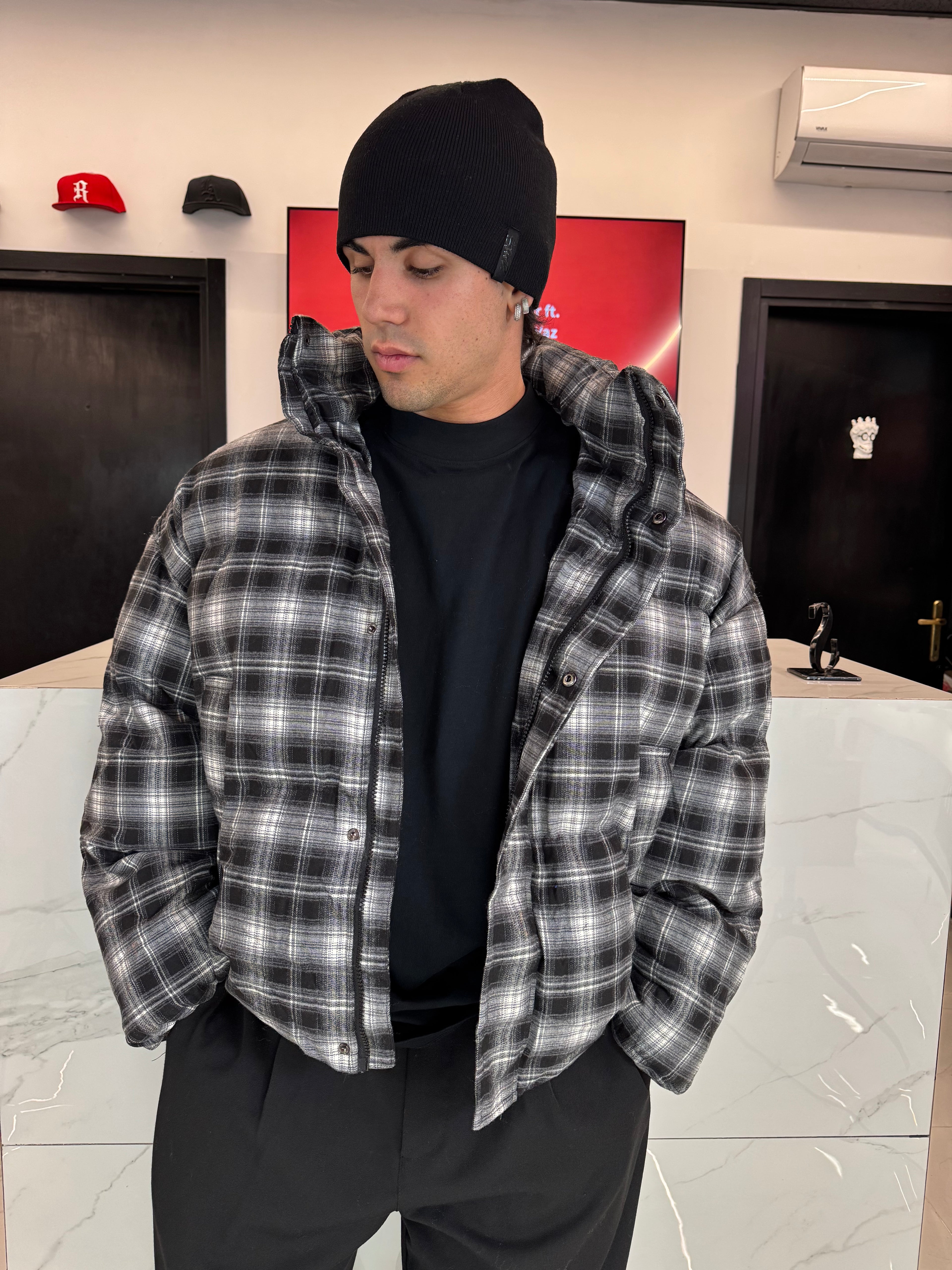 giubbotto modello piumino oversize a quadri da uomo nuovi arrivi duca homme da status roma