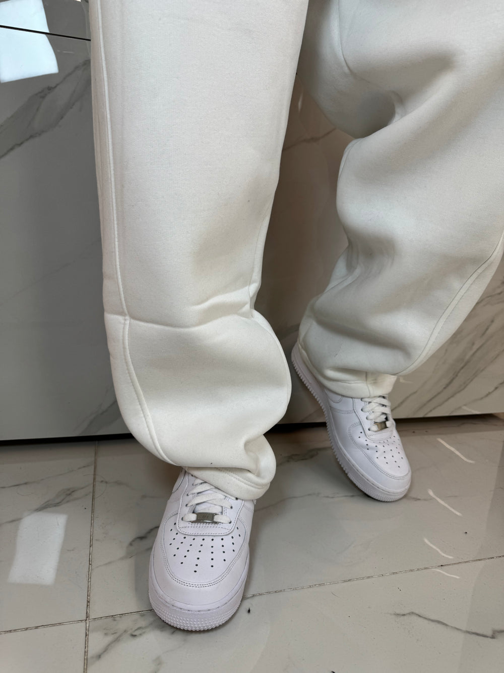 Pantaloni Tuta Baggy Bianchi Duca Homme | Riga Laterale | Streetwear