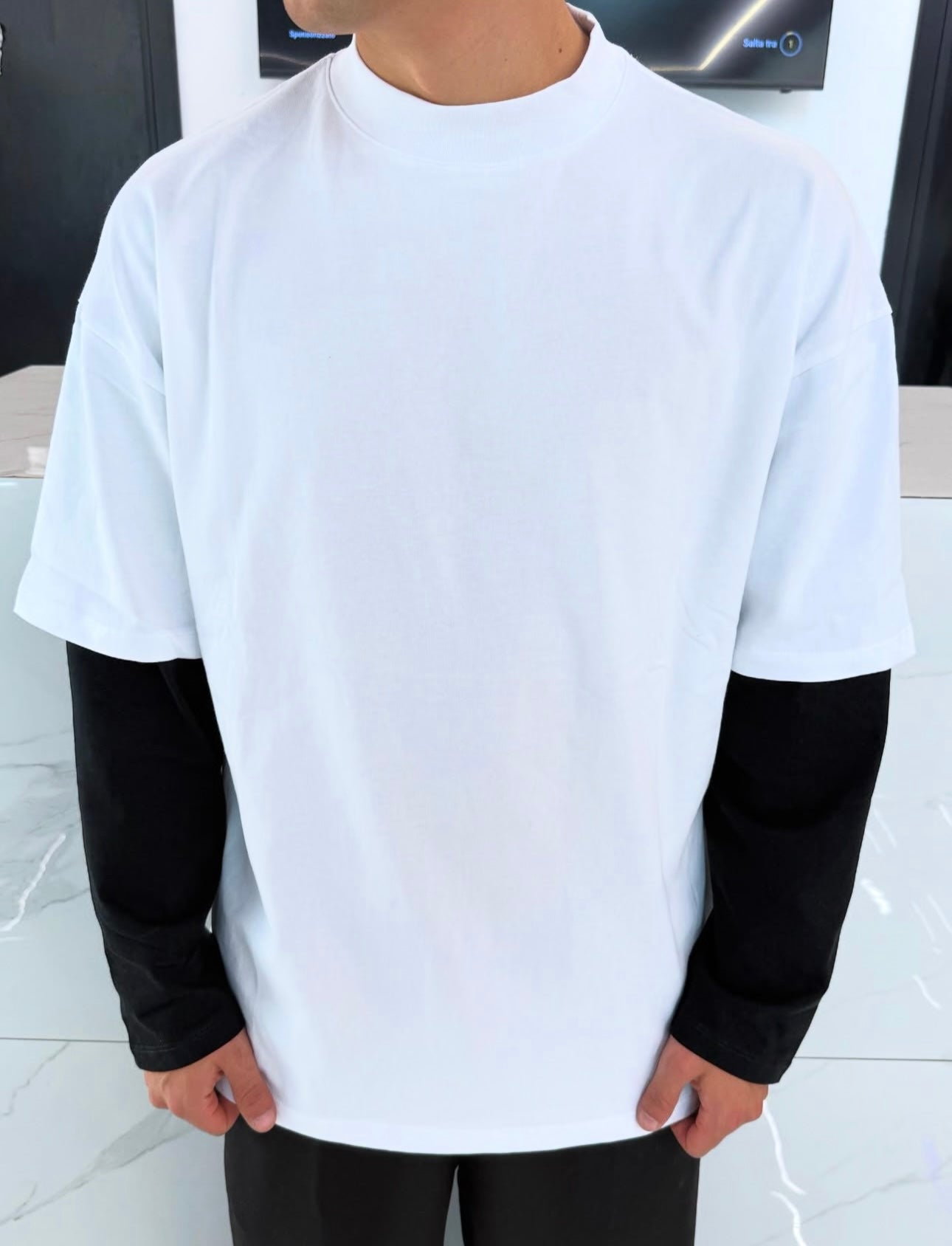 T-Shirt Doppia Manica Bianca e Nera Stampa Graphic - Duca Homme