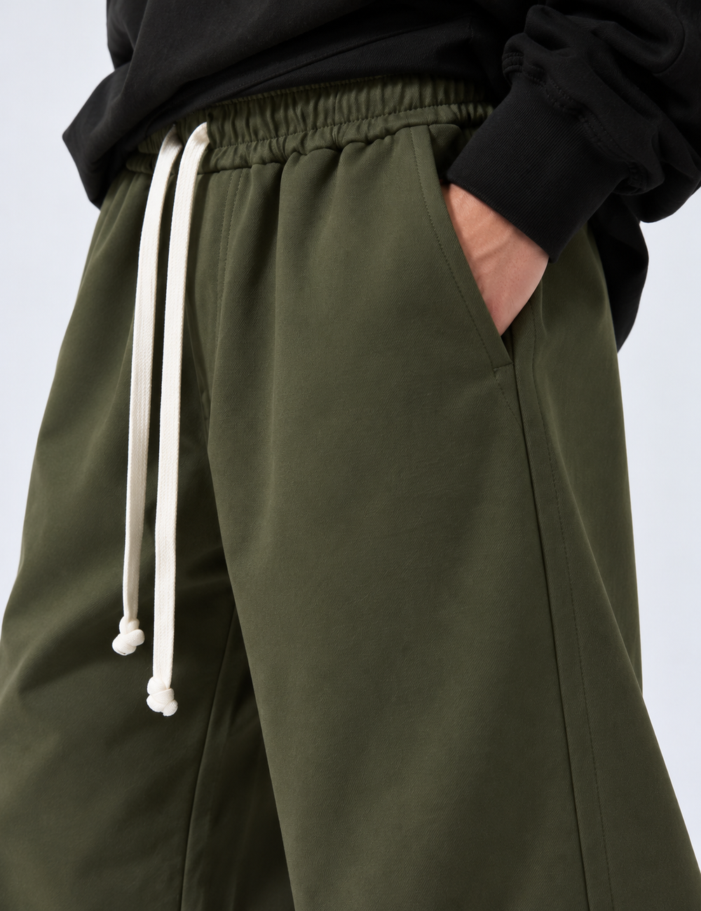 Pantalone Baggy Tessuto Tecnico | Duca Homme (verde militare)