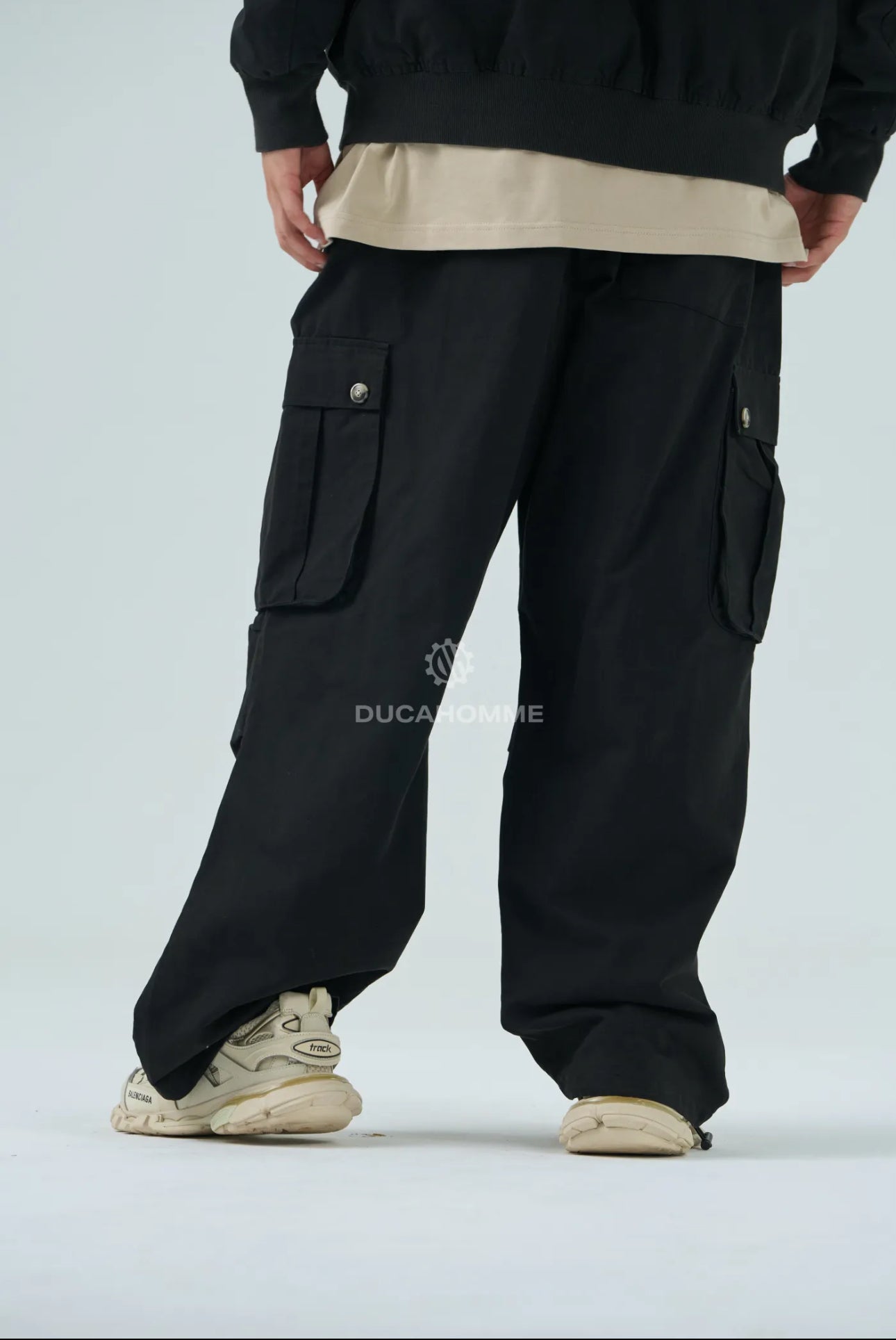 pantaloni con tascone da uomo abbigliamento duca homme status roma online