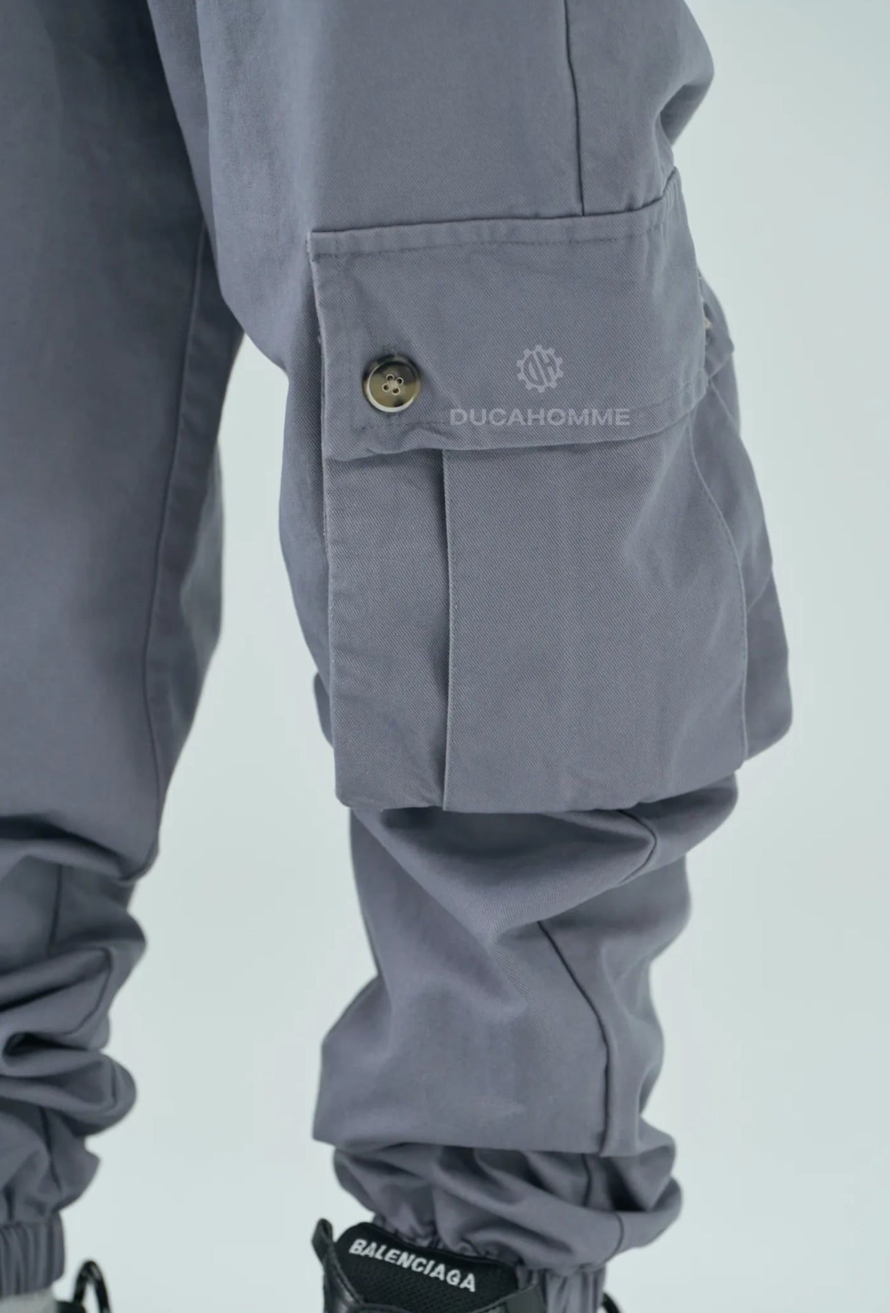 modello cargo con tasche uomo abbigliamento duca homme online