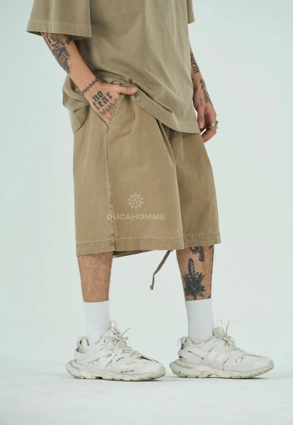 Bermuda Slavato Over Size | Duca Homme (fango)