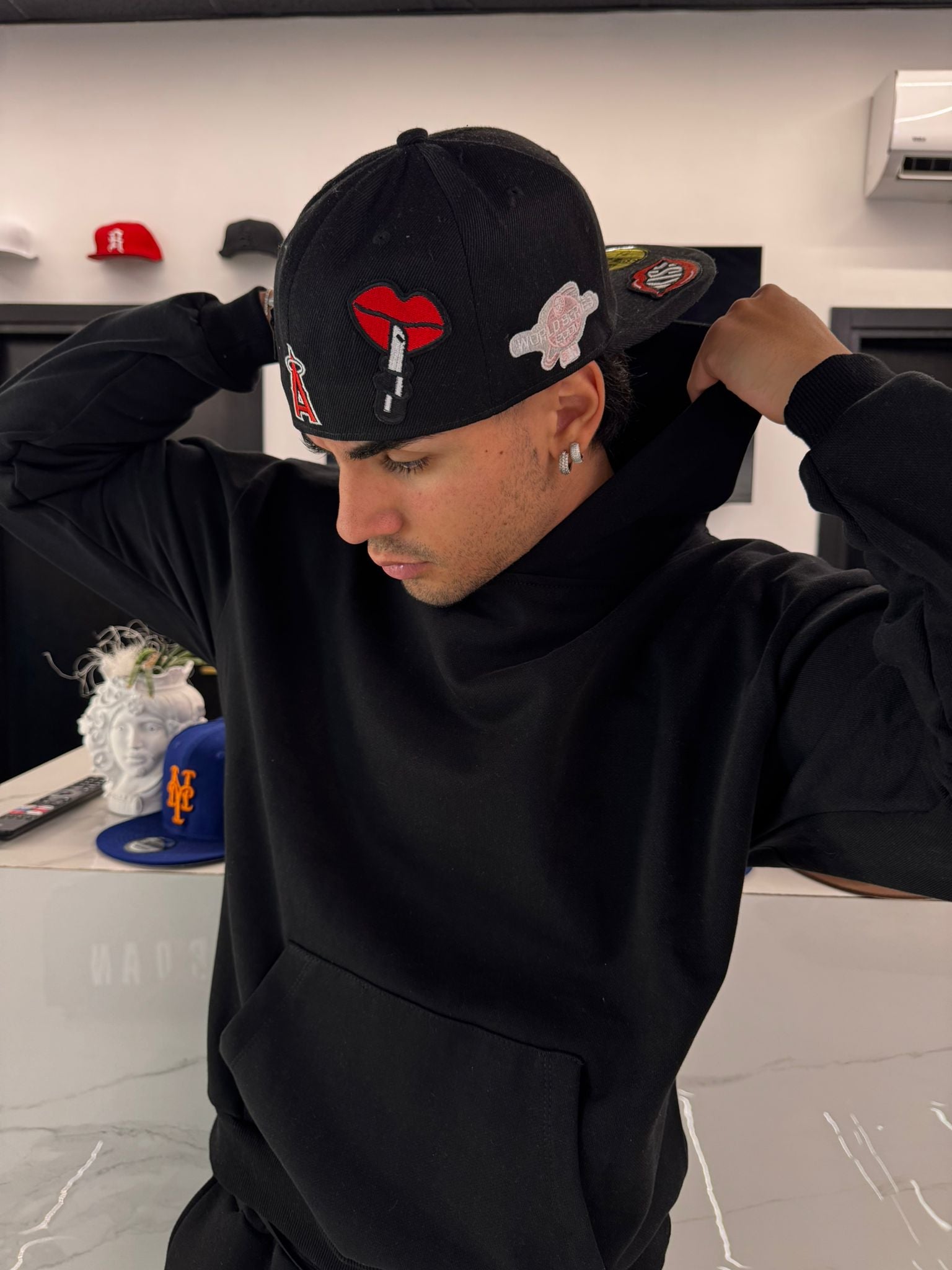 felpa con cappuccio uomo abbigliamento duca homme consegna locale