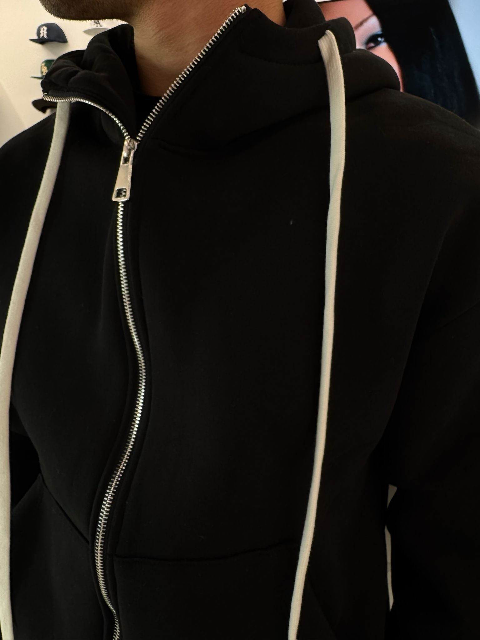 felpa oversize con zip uomo abbigliamento duca homme negozio a roma