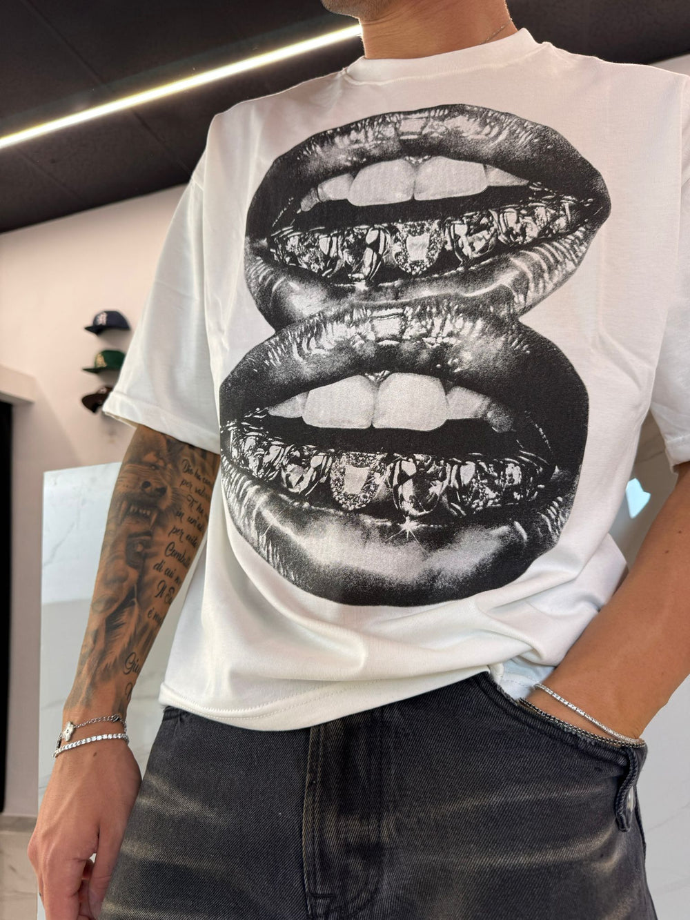 T-Shirt Oversize Bianca Uomo Stampa Luxury Grillz - Duca Homme