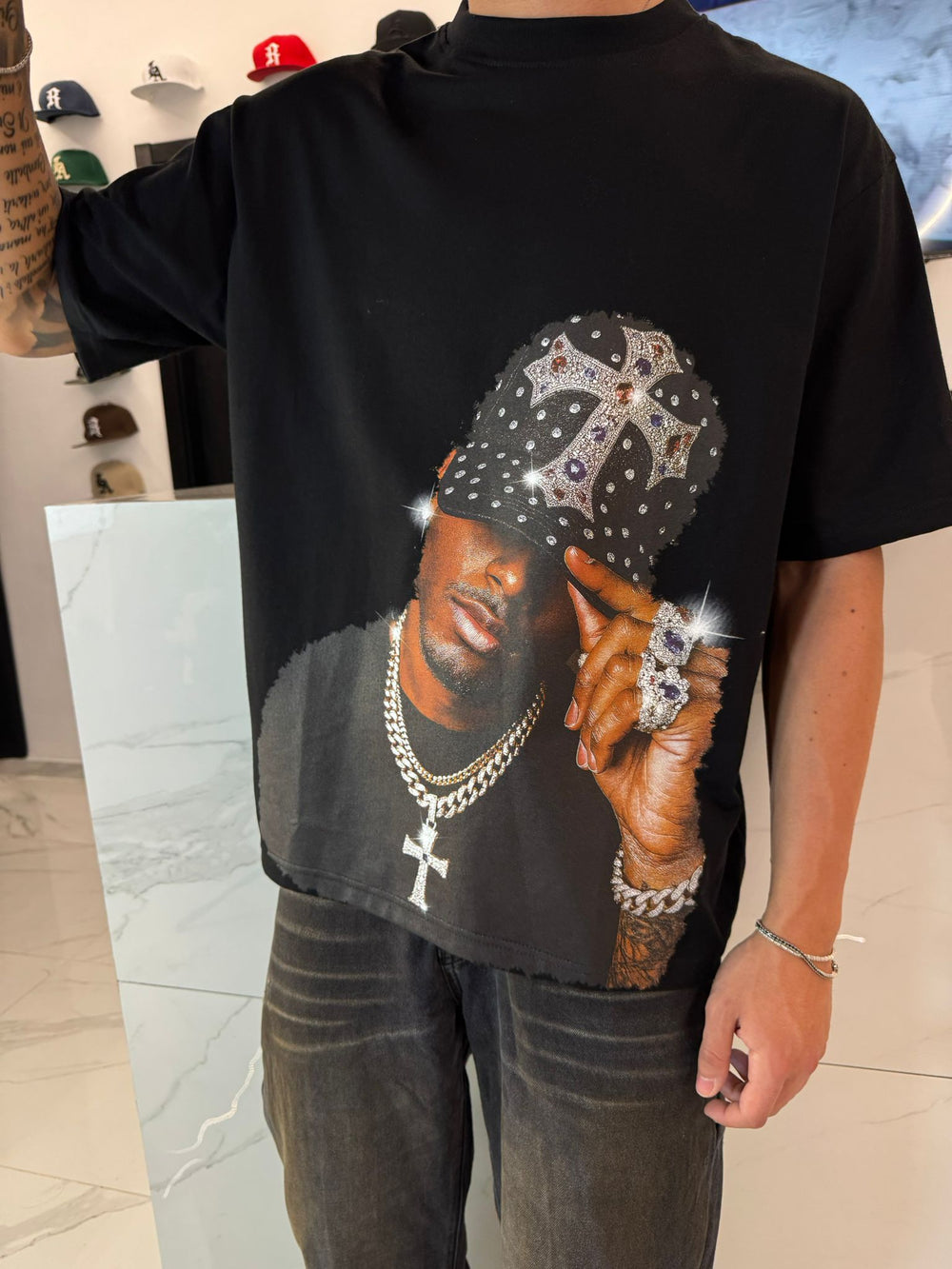 T-Shirt Oversize Nera Uomo con Stampa Trap | Duca Homme Streetwear